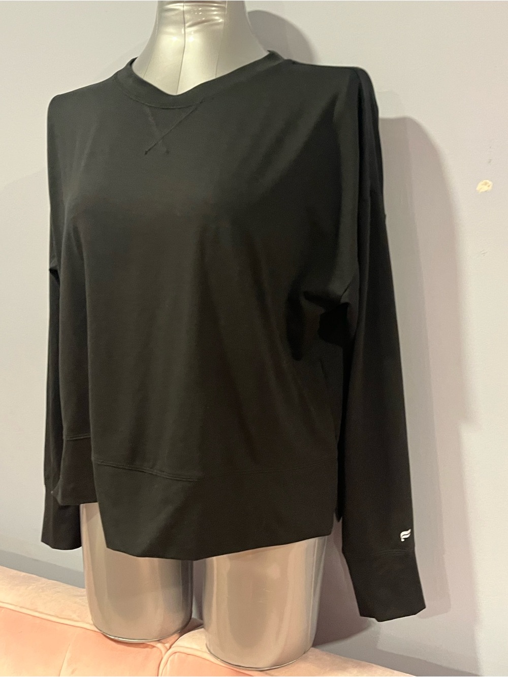 Fabletics Black Long-Sleeve Crewneck Sweatshirt - Picture 5 of 6